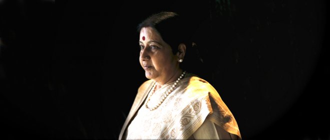 https://assets.roar.media/assets/LGzKgB7MTaidCT46_Sushma-Swaraj feature.jpg